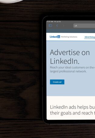 Linkedin advertising consulting dark left